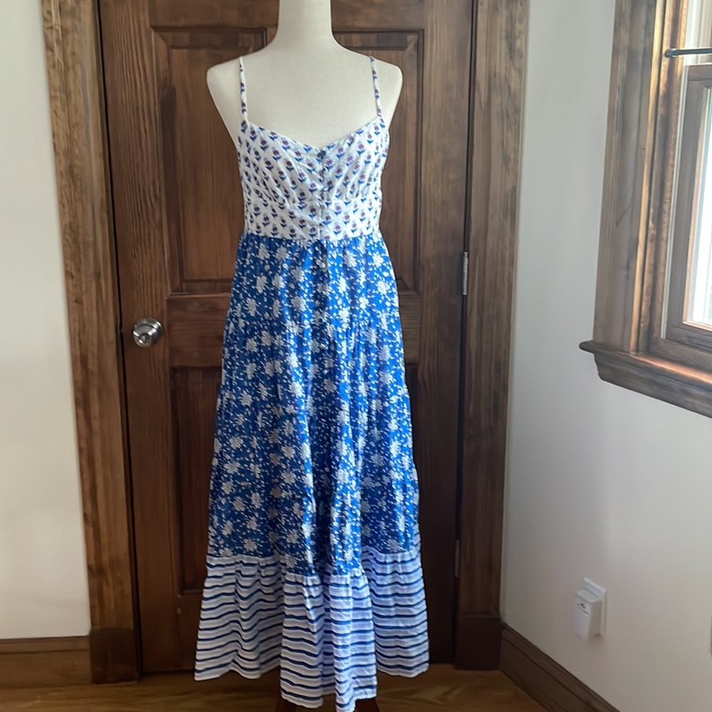 J. CREW Blue White Floral Block Print Smocked Patchwork CottonTiered Dress 4 NEW - Picture 7 of 11